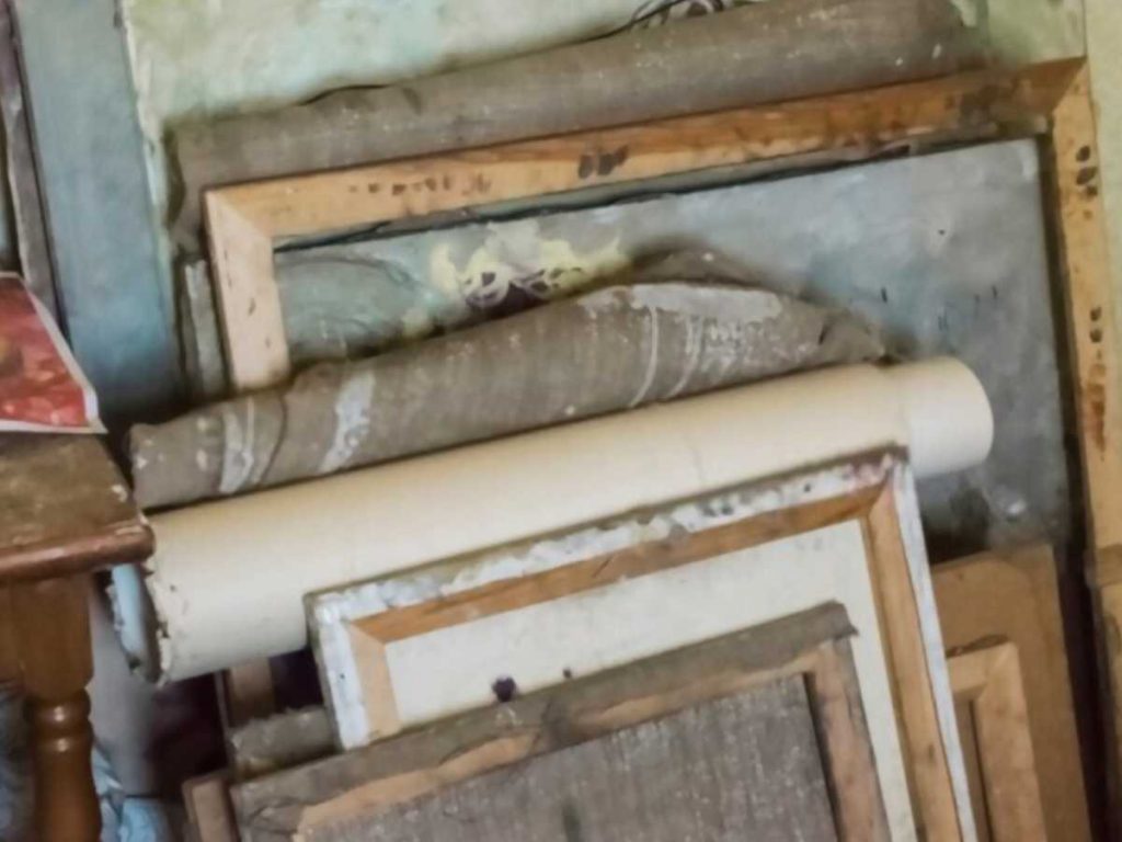 What to do with old picture frames